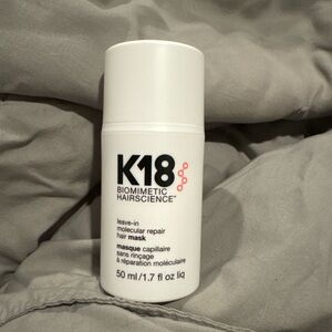 K18 Biomimetic Hairscience Leave-In Molecular Repair Hair Mask